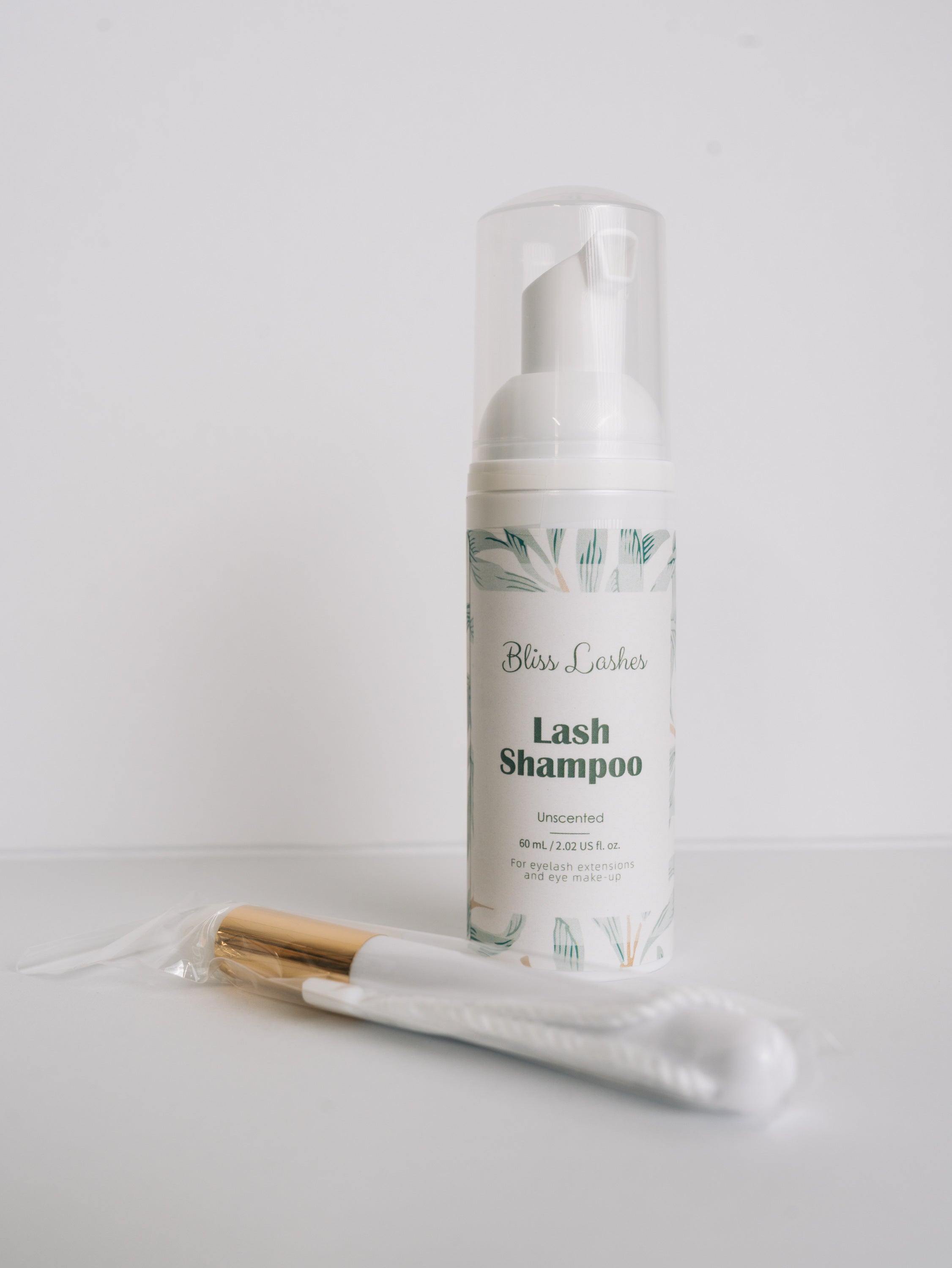 Bliss Lashes Lash Shampoo with cleansing brush