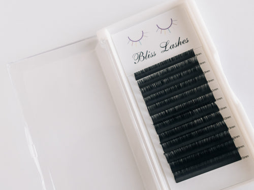Open tray of Bliss Lashes mixed-length volume lash extensions